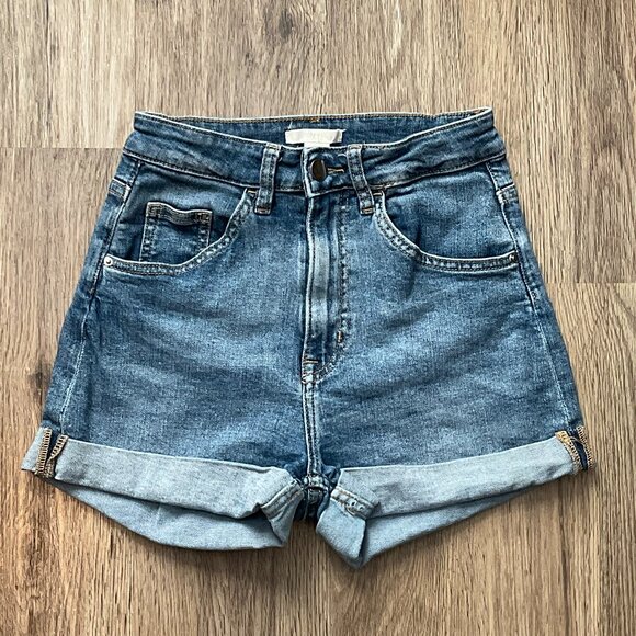 H&M Denium Jean Shorts Blue Stretch Size 4 - Picture 1 of 6